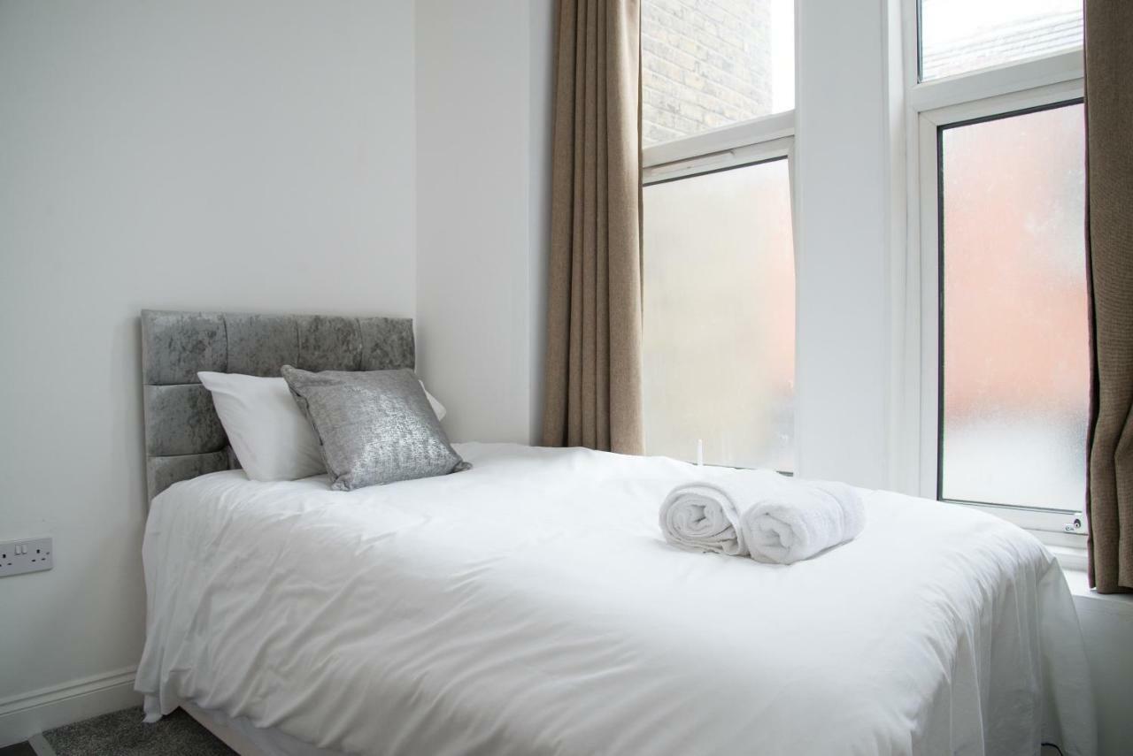 Tlk Apartments & Hotel - Beckenham Phòng bức ảnh